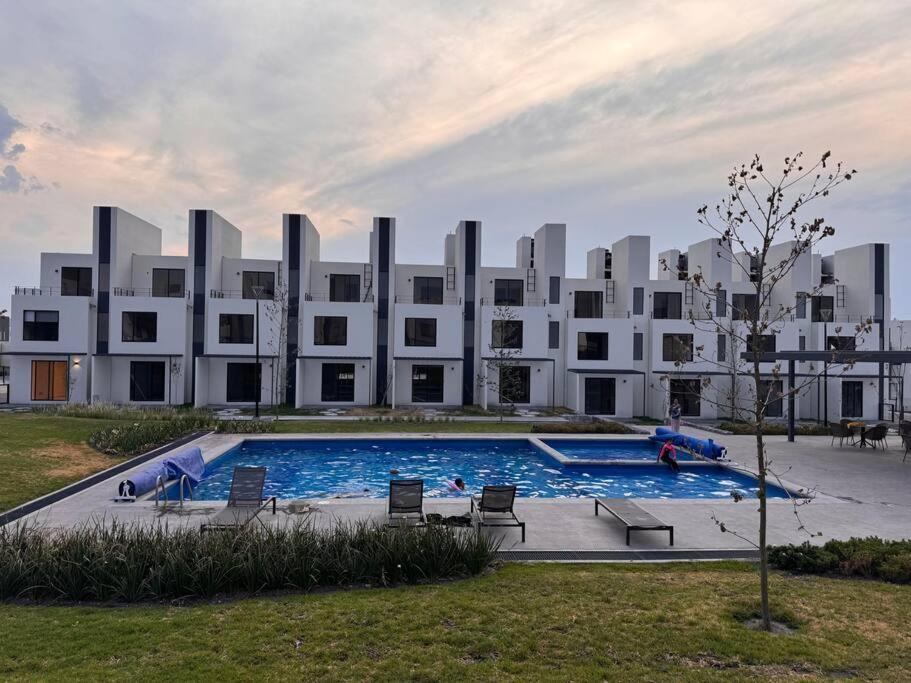 Casa Queretaro Facturamos Βίλα Miranda Εξωτερικό φωτογραφία